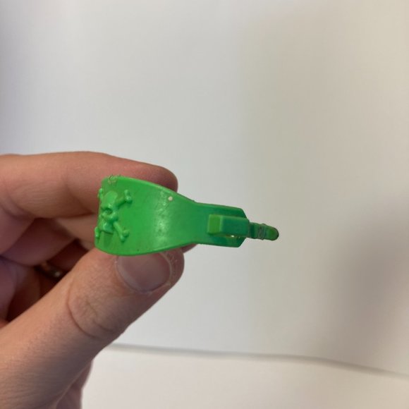 Vintage Masters of the Universe Trap Jaw Belt 1981 MOTU Action Figure Part - Picture 5 of 6